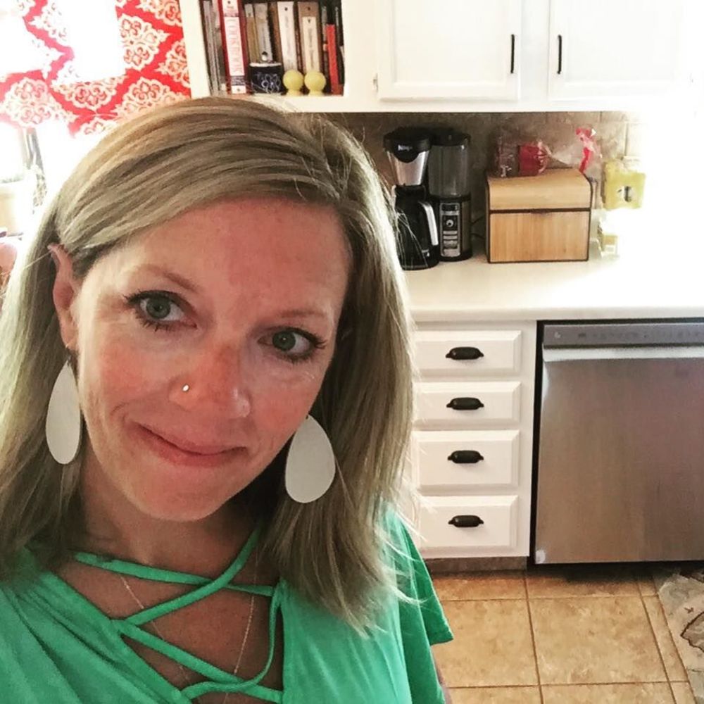Meet your Posher, Dana